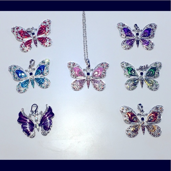 Vivid Purple Butterfly 18” Necklace NWOT - Picture 2 of 2